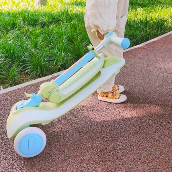 Mideer Katlanabilir 2'si 1 Arada Işıklı Scooter Yeşil